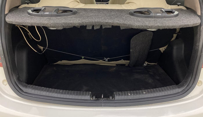 2016 Hyundai Grand i10 MAGNA 1.2 KAPPA VTVT, Petrol, Manual, 77,533 km, Boot Inside