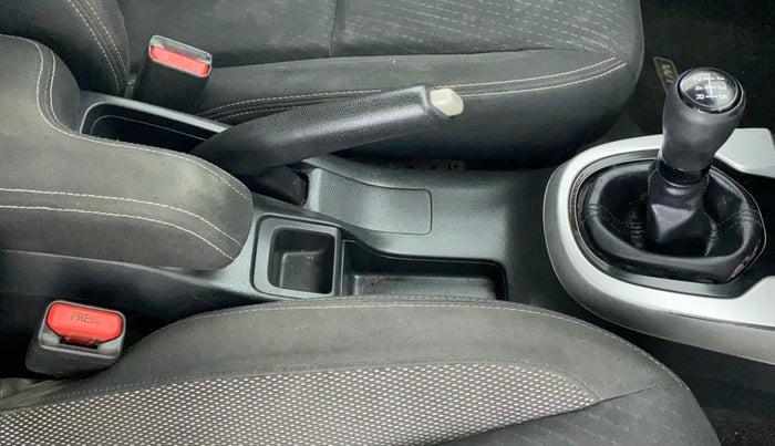 2017 Honda WR-V 1.2L I-VTEC VX MT, Petrol, Manual, 87,581 km, Gear Lever
