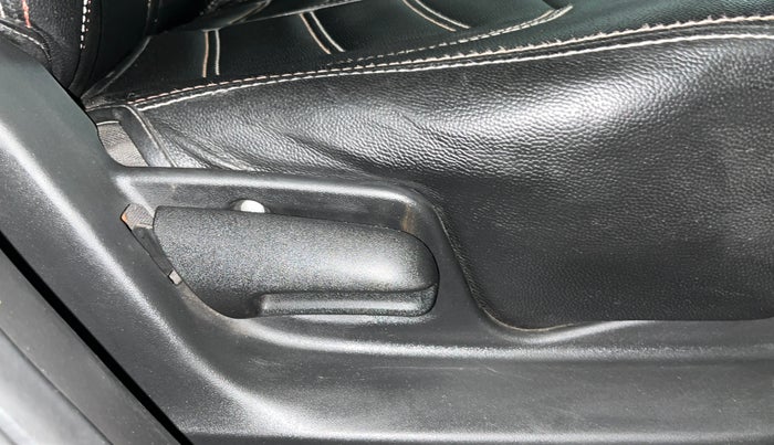 2016 Maruti Swift LXI (O), Petrol, Manual, 77,956 km, Driver Side Adjustment Panel