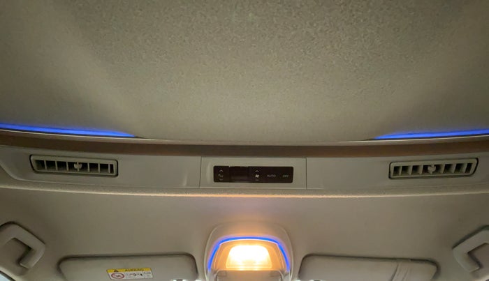 2017 Toyota Innova Crysta 2.8 ZX AT 7 STR, Diesel, Automatic, 74,251 km, Rear AC Vents