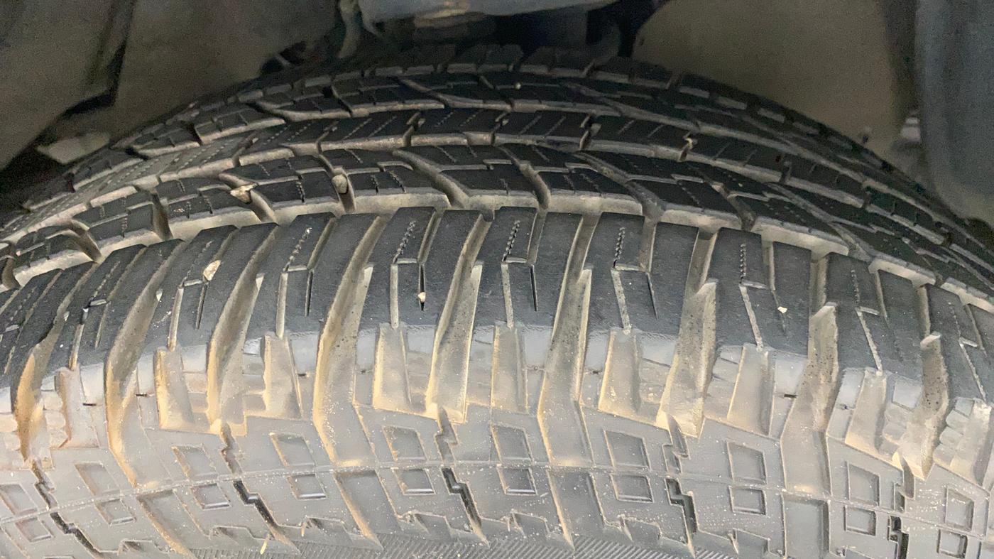 2014 Toyota Fortuner 3.0 4X2 AT, Diesel, Automatic, 73,031 km, Right Front Tyre Tread