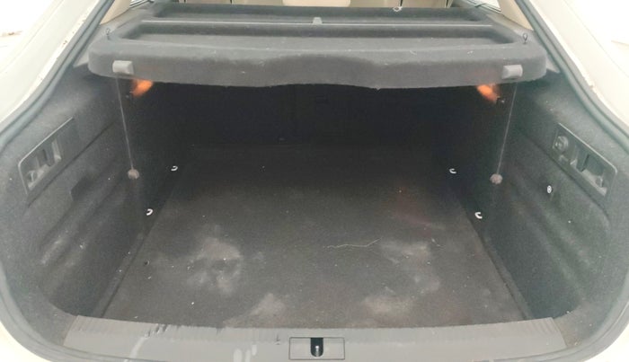 2017 Skoda Superb L&K 1.8 TSI AT, Petrol, Automatic, 91,341 km, Boot Inside