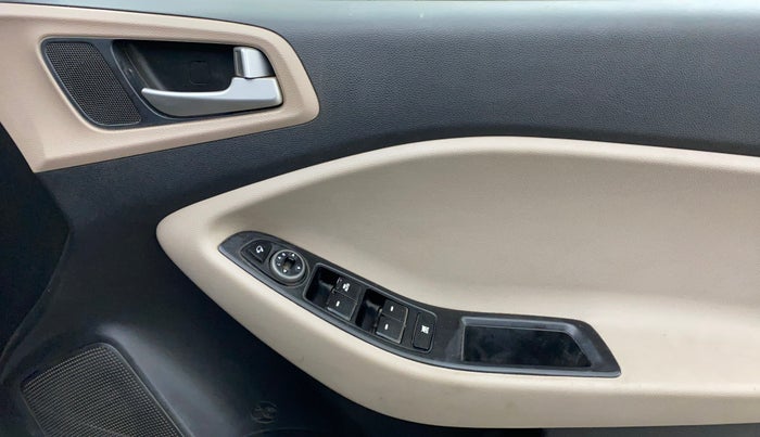 2020 Hyundai Elite i20 ASTA 1.2 (O), Petrol, Manual, 90,445 km, Driver Side Door Panels Control