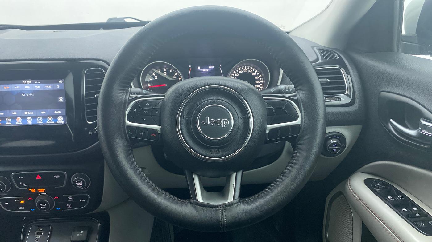2018 Jeep Compass LIMITED 2.0 DIESEL, Diesel, Manual, 1,22,168 km, Steering Wheel Close Up