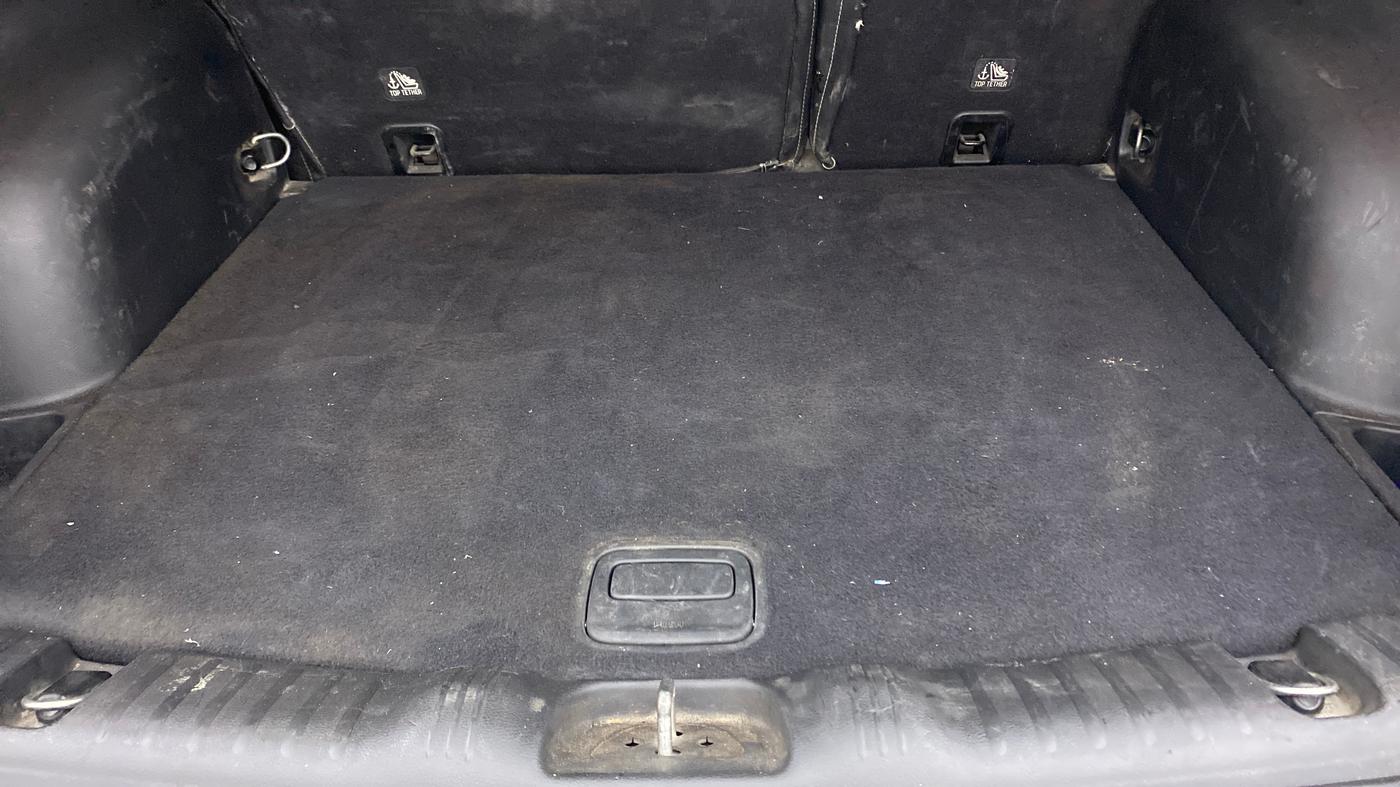 2018 Jeep Compass LIMITED 2.0 DIESEL, Diesel, Manual, 1,22,168 km, Boot Inside