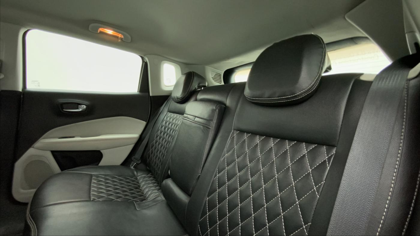 2018 Jeep Compass LIMITED 2.0 DIESEL, Diesel, Manual, 1,22,168 km, Right Side Rear Door Cabin