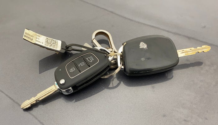 2021 Hyundai Creta EX 1.5 PETROL, Petrol, Manual, 39,578 km, Key Close Up