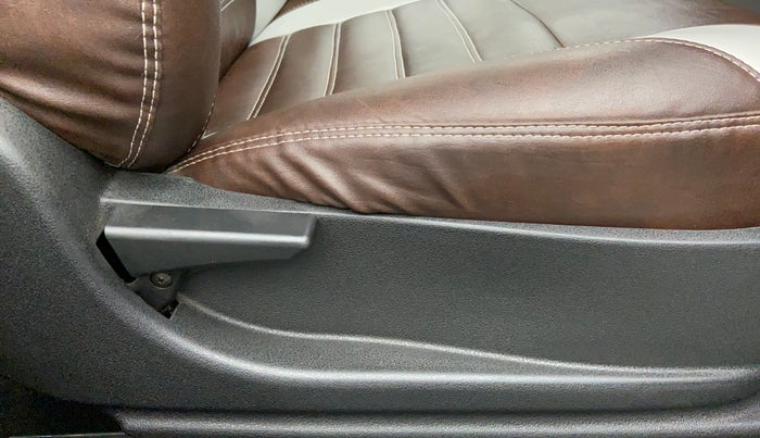 2018 Tata NEXON XM 1.2, Petrol, Manual, 20,545 km, Driver Side Adjustment Panel