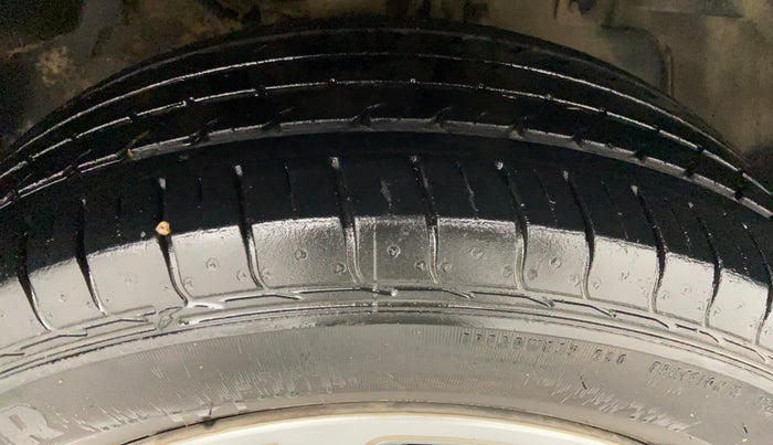 2018 Tata NEXON XM 1.2, Petrol, Manual, 20,545 km, Right Front Tyre Tread
