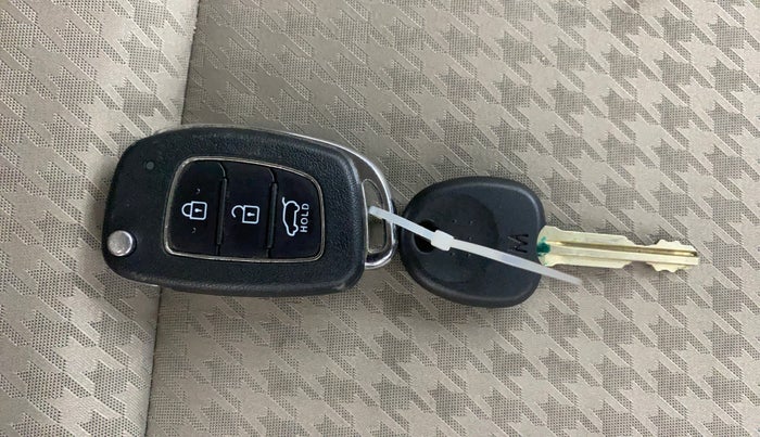 2020 Hyundai Elite i20 MAGNA PLUS 1.2, Petrol, Manual, 35,758 km, Key Close Up