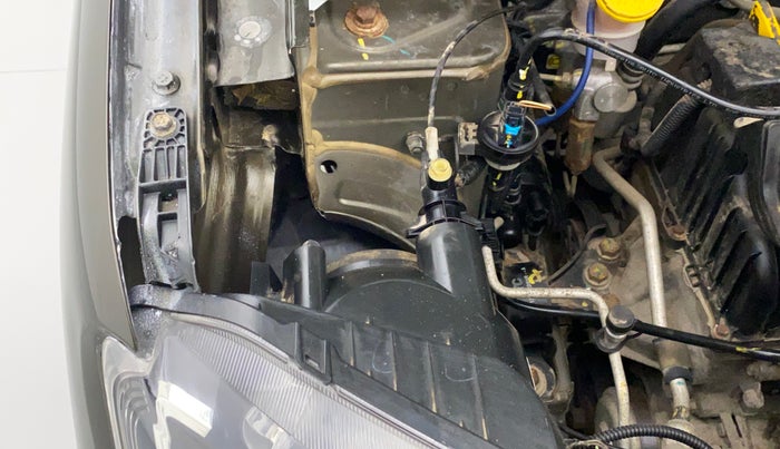 2016 Renault Kwid RXT 0.8, Petrol, Manual, 42,960 km, Right headlight - Clamp has minor damage