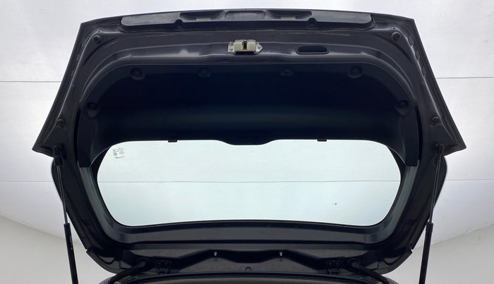 2015 Maruti Swift VXI, Petrol, Manual, 59,196 km, Boot Door Open