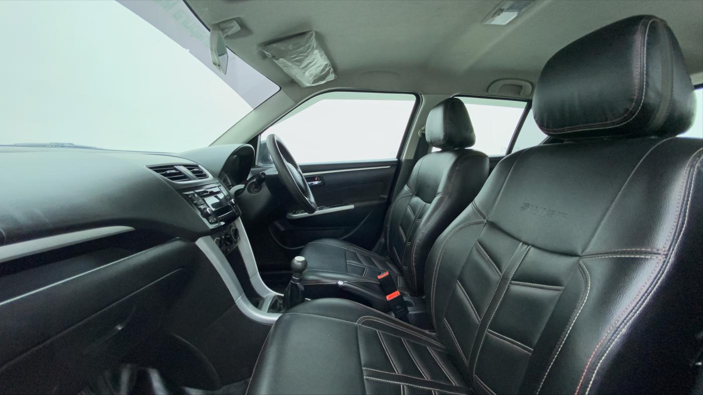 2015 Maruti Swift VXI, Petrol, Manual, 59,196 km, Right Side Front Door Cabin