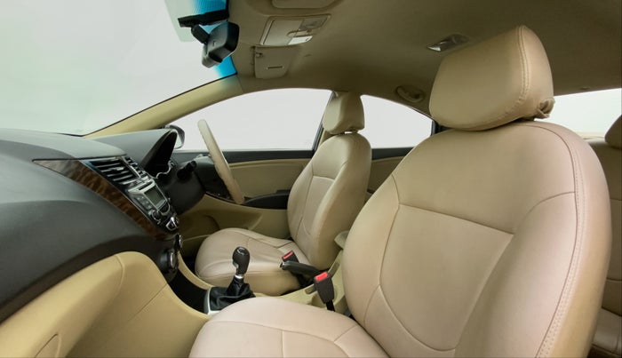 2014 Hyundai Verna FLUIDIC 1.6 CRDI SX, Diesel, Manual, 87,708 km, Right Side Front Door Cabin
