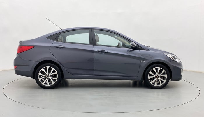 2014 Hyundai Verna FLUIDIC 1.6 CRDI SX, Diesel, Manual, 87,708 km, Right Side View