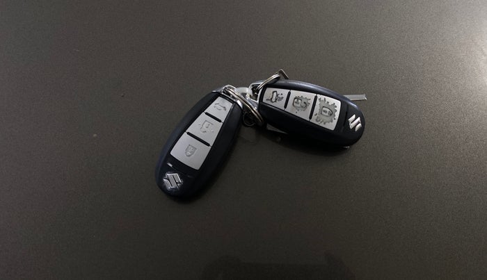 2019 Maruti Ciaz ALPHA  AT 1.5 SHVS PETROL, Petrol, Automatic, 66,179 km, Key Close Up