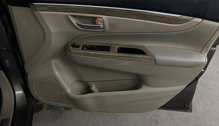 2019 Maruti Ciaz ALPHA  AT 1.5 SHVS PETROL, Petrol, Automatic, 66,179 km, Driver Side Door Panels Control