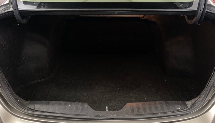 2019 Maruti Ciaz ALPHA  AT 1.5 SHVS PETROL, Petrol, Automatic, 66,179 km, Boot Inside