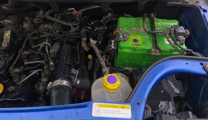 2016 Mahindra TUV300 T8, Diesel, Manual, 89,304 km, Engine View - Left