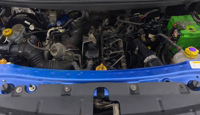 2016 Mahindra TUV300 T8, Diesel, Manual, 89,304 km, Engine View