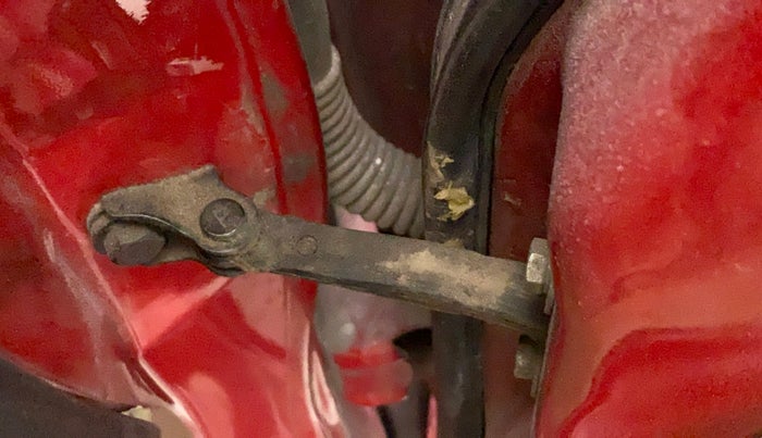 2013 Honda Brio VX MT, Petrol, Manual, 68,384 km, Driver-side door - Checker assembly is not functional