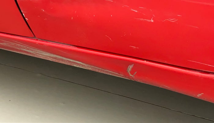2013 Honda Brio VX MT, Petrol, Manual, 68,384 km, Left running board - Slightly dented