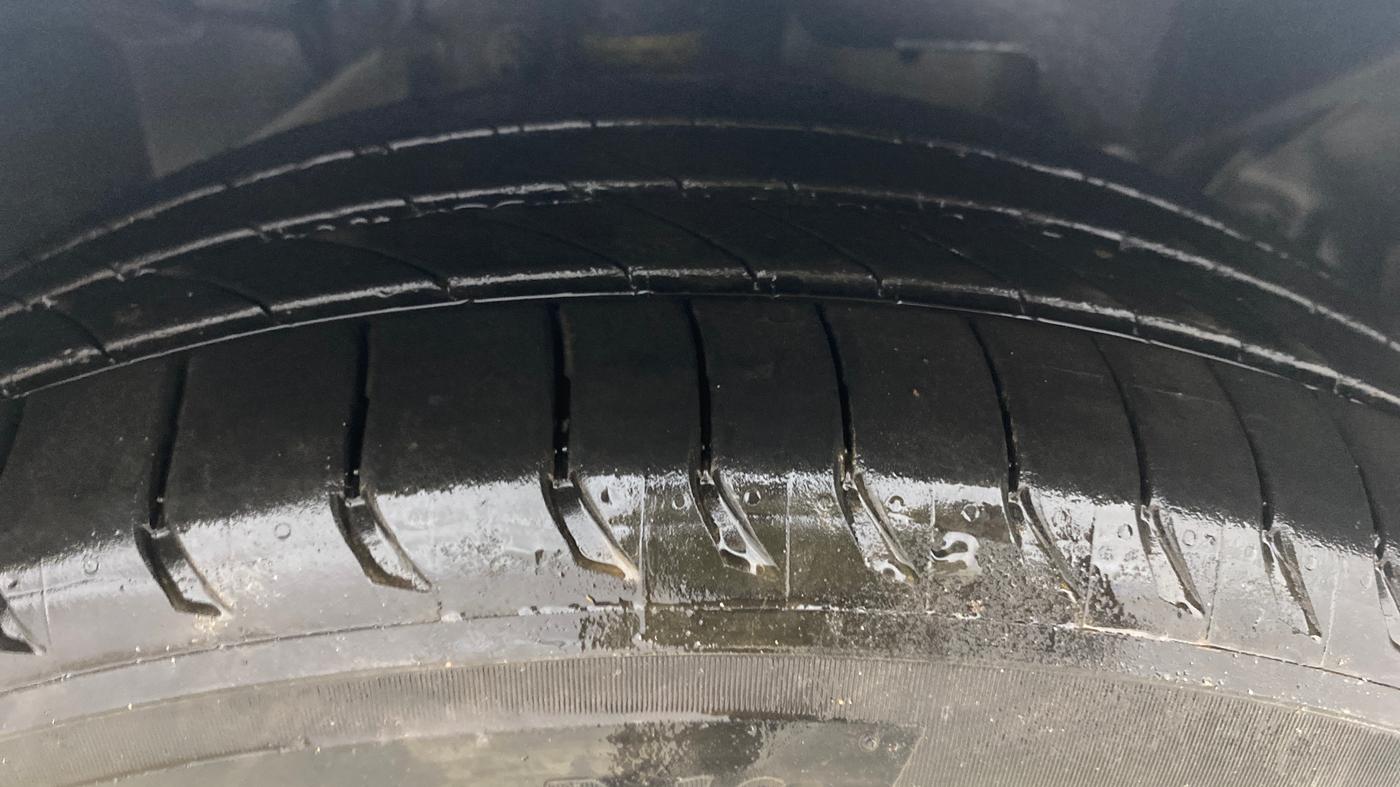 2018 Ford Ecosport TITANIUM + 1.5L PETROL AT, Petrol, Automatic, 87,325 km, Right Front Tyre Tread