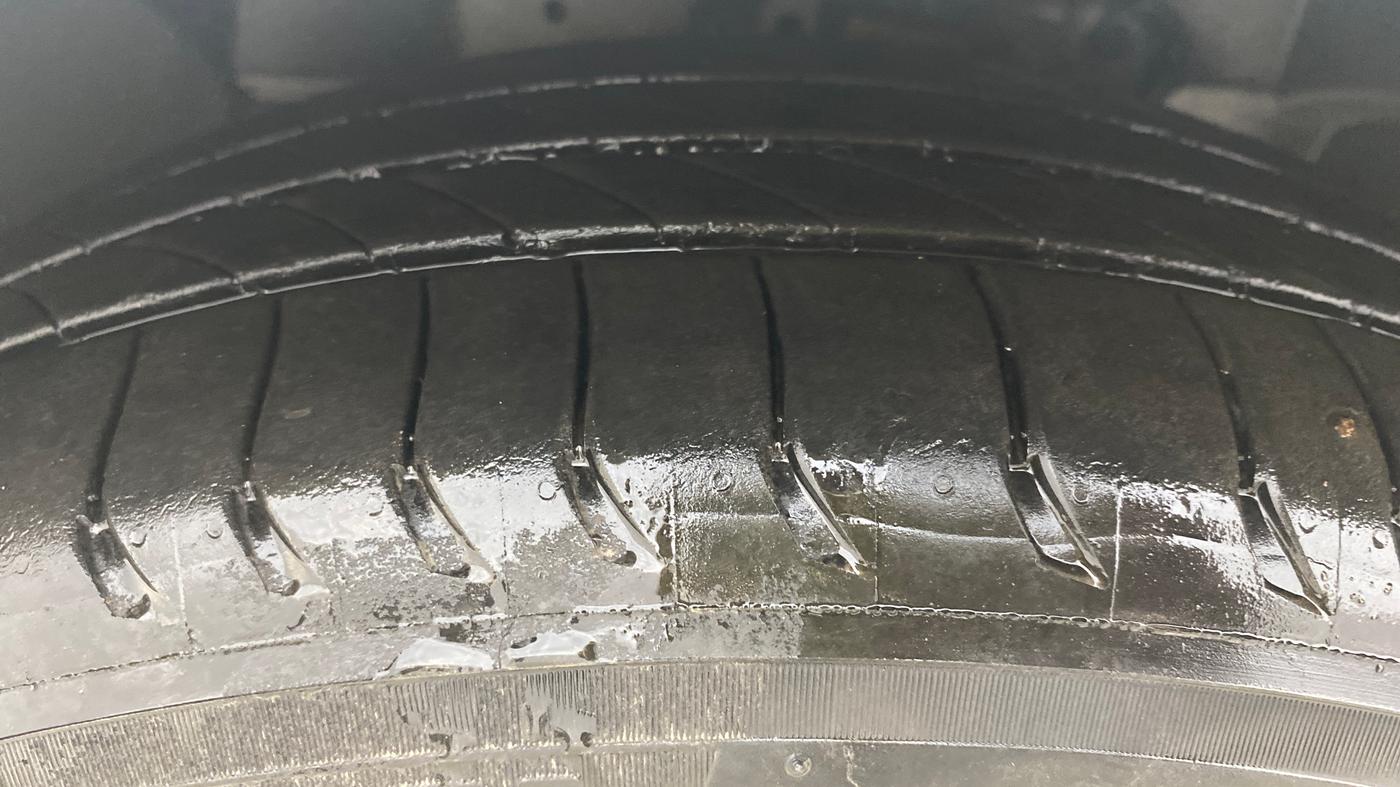 2018 Ford Ecosport TITANIUM + 1.5L PETROL AT, Petrol, Automatic, 87,325 km, Left Front Tyre Tread