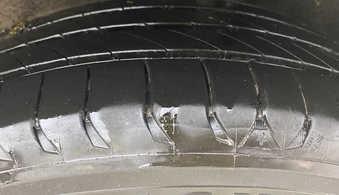 2018 Ford Ecosport TITANIUM + 1.5L PETROL AT, Petrol, Automatic, 87,325 km, Left Rear Tyre Tread