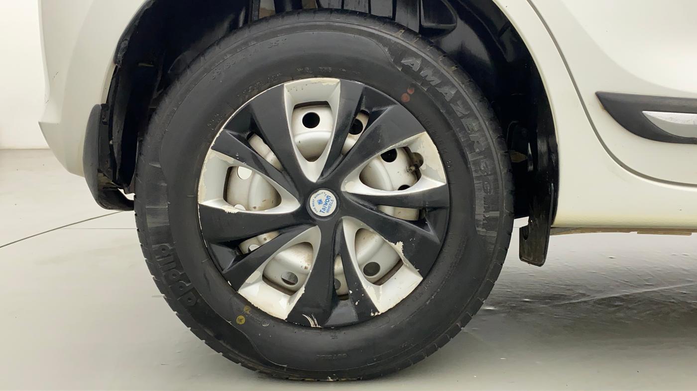 2019 Maruti Swift LXI, Petrol, Manual, 56,476 km, Right Rear Wheel