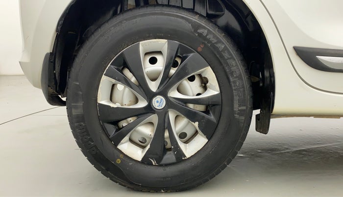 2019 Maruti Swift LXI, Petrol, Manual, 56,476 km, Right Rear Wheel
