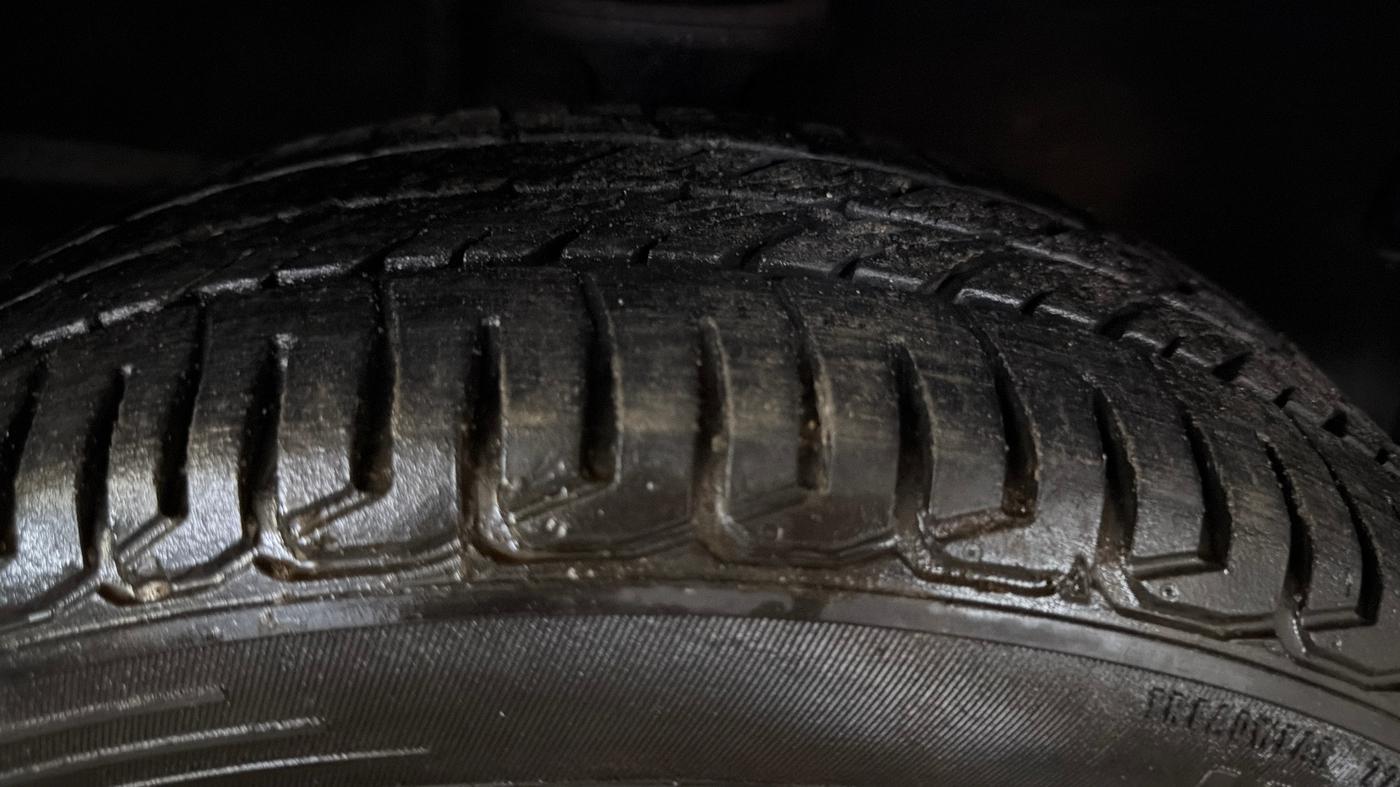 2017 Maruti Alto K10 VXI, Petrol, Manual, 35,128 km, Right Front Tyre Tread