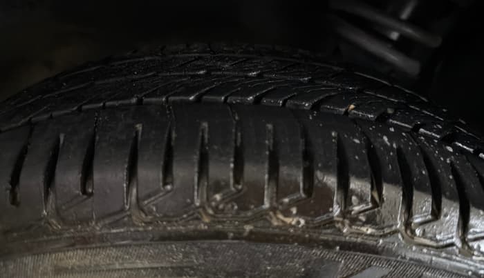 2017 Maruti Alto K10 VXI, Petrol, Manual, 35,128 km, Left Front Tyre Tread