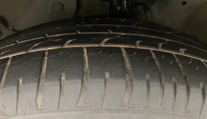 2017 Honda WR-V 1.5L I-DTEC VX MT, Diesel, Manual, 91,397 km, Left Front Tyre Tread