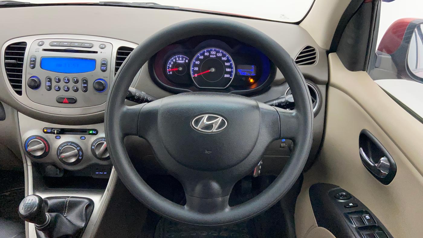 2012 Hyundai i10 SPORTZ 1.2, Petrol, Manual, 73,081 km, Steering Wheel Close Up