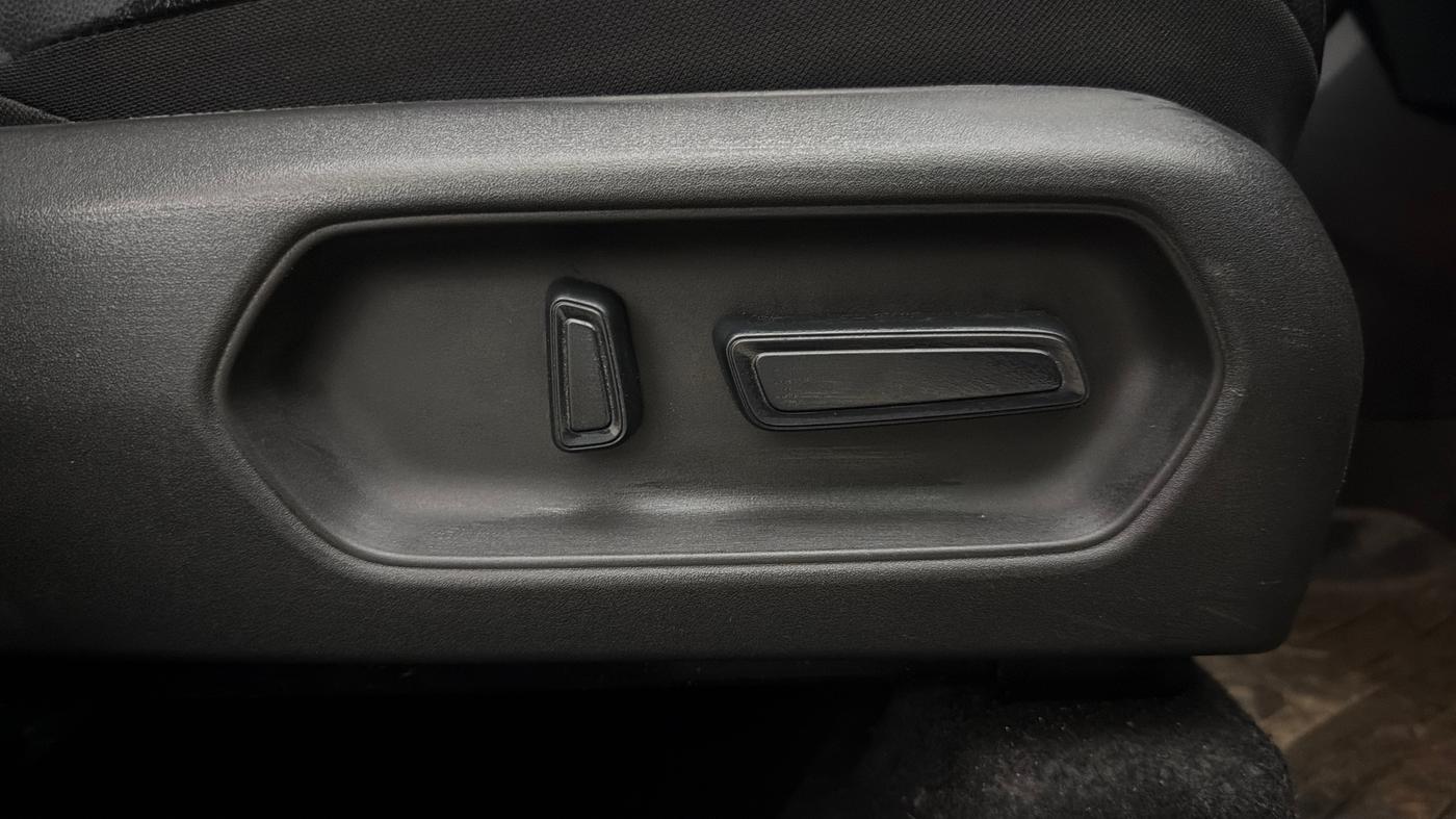 2026 Maruti Grand Vitara Alpha Plus (O) Hybrid e-CVT, Hybrid, Automatic, 13,041 km, Driver Side Adjustment Panel