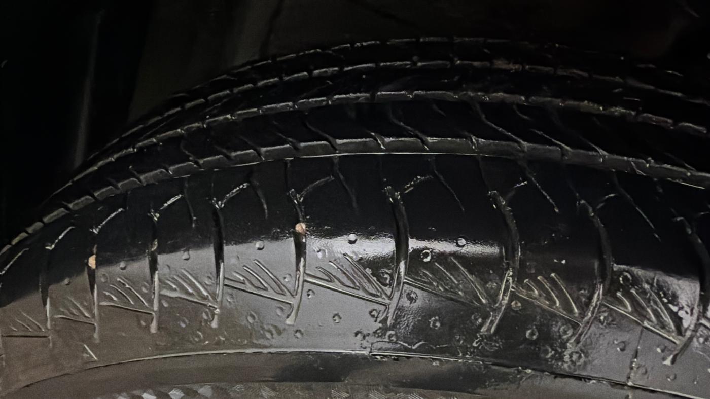 2026 Maruti Grand Vitara Alpha Plus (O) Hybrid e-CVT, Hybrid, Automatic, 13,041 km, Left Front Tyre Tread