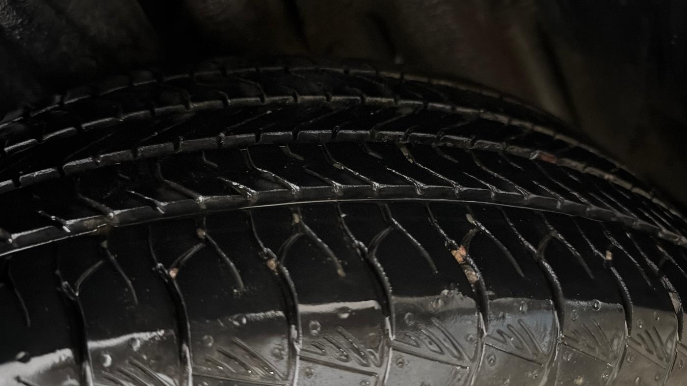 2026 Maruti Grand Vitara Alpha Plus (O) Hybrid e-CVT, Hybrid, Automatic, 13,041 km, Left Rear Tyre Tread