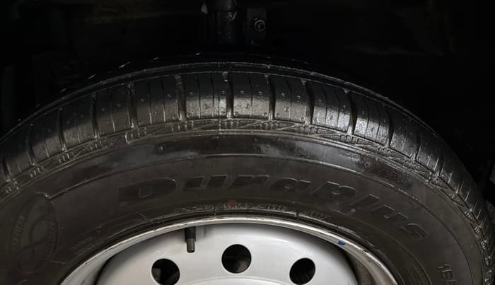 2015 Maruti Swift Dzire LXI (O), Petrol, Manual, 81,076 km, Left Front Tyre Tread