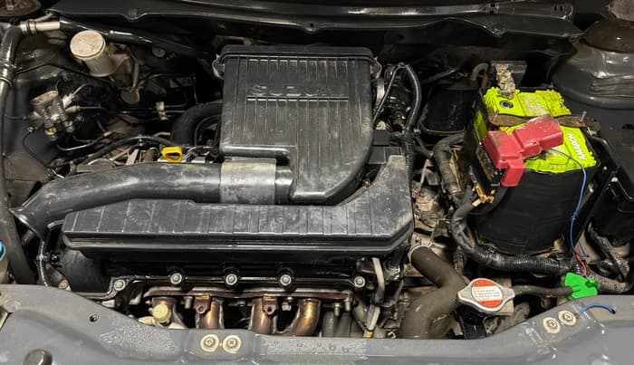 2015 Maruti Swift Dzire LXI (O), Petrol, Manual, 81,076 km, Engine View