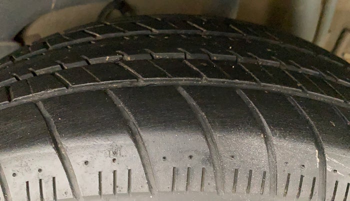 2015 Tata Bolt XM REVOTRON, Petrol, Manual, 58,472 km, Left Rear Tyre Tread