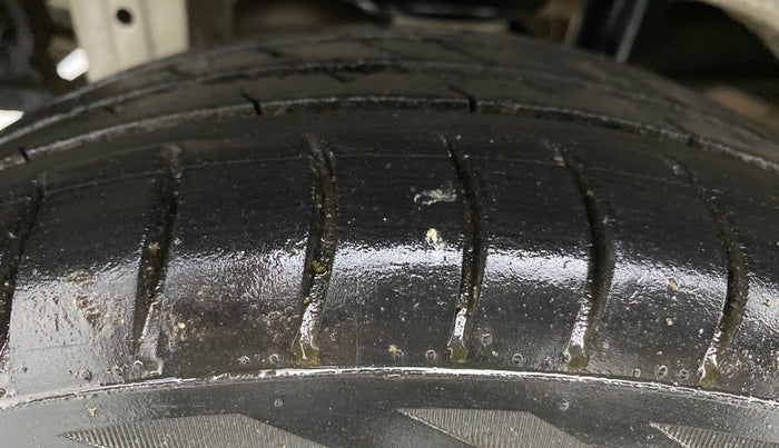 2016 Maruti Alto K10 VXI, Petrol, Manual, 1,02,364 km, Right Rear Tyre Tread