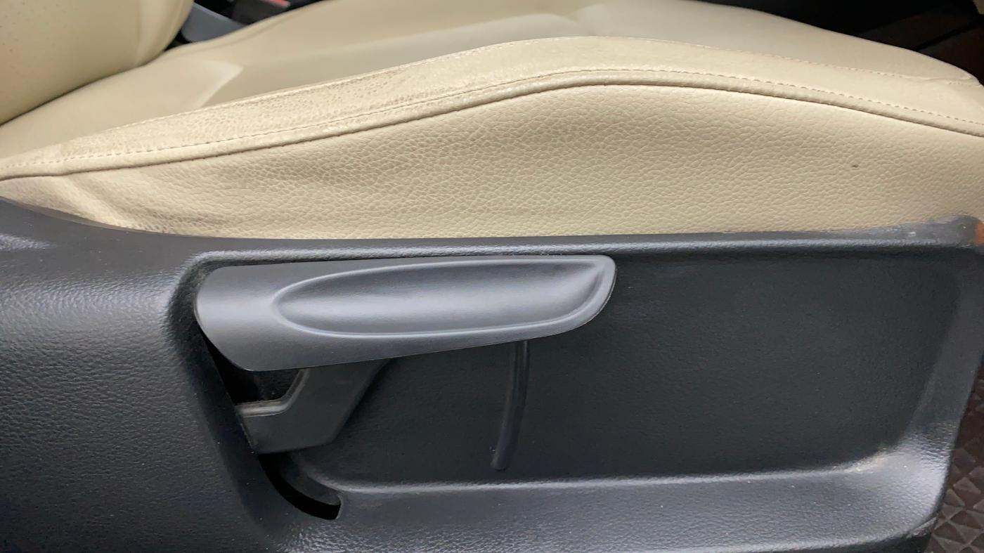 2019 Volkswagen Vento 1.2 TSI HIGHLINE PLUS AT, Petrol, Automatic, 18,336 km, Driver Side Adjustment Panel