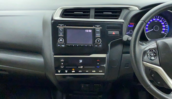 2018 Honda Jazz 1.2 V MT, Petrol, Manual, 43,405 km, Air Conditioner