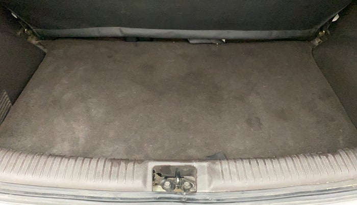 2010 Hyundai Santro Xing GLS, Petrol, Manual, 76,191 km, Boot Inside