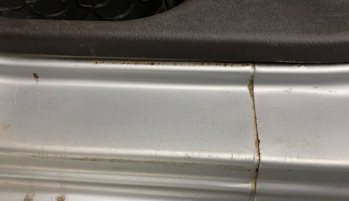 2010 Hyundai Santro Xing GLS, Petrol, Manual, 76,191 km, Left running board - Slight discoloration