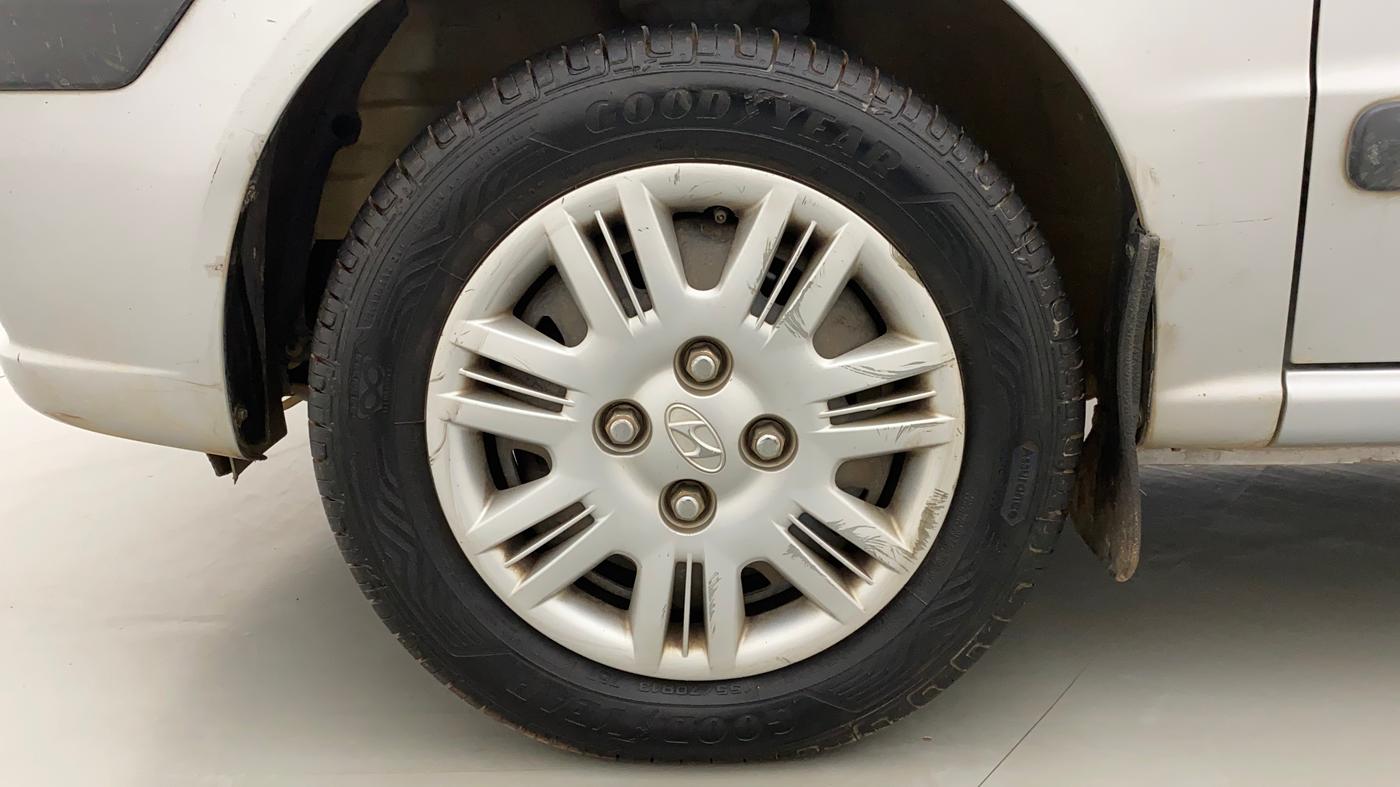 2010 Hyundai Santro Xing GLS, Petrol, Manual, 76,191 km, Left Front Wheel