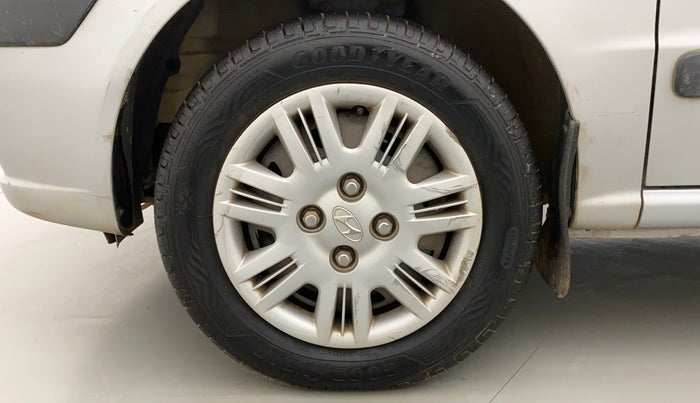 2010 Hyundai Santro Xing GLS, Petrol, Manual, 76,191 km, Left Front Wheel