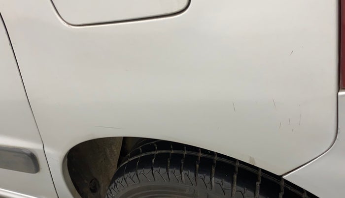 2010 Hyundai Santro Xing GLS, Petrol, Manual, 76,191 km, Left quarter panel - Minor scratches