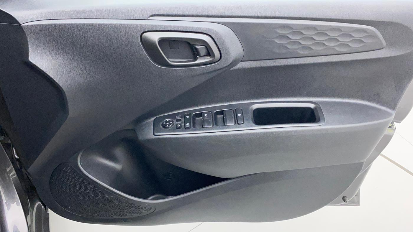 2022 Hyundai GRAND I10 NIOS MAGNA CORPORATE EDITION 1.2 KAPPA VTVT, Petrol, Manual, 3,548 km, Driver Side Door Panels Control